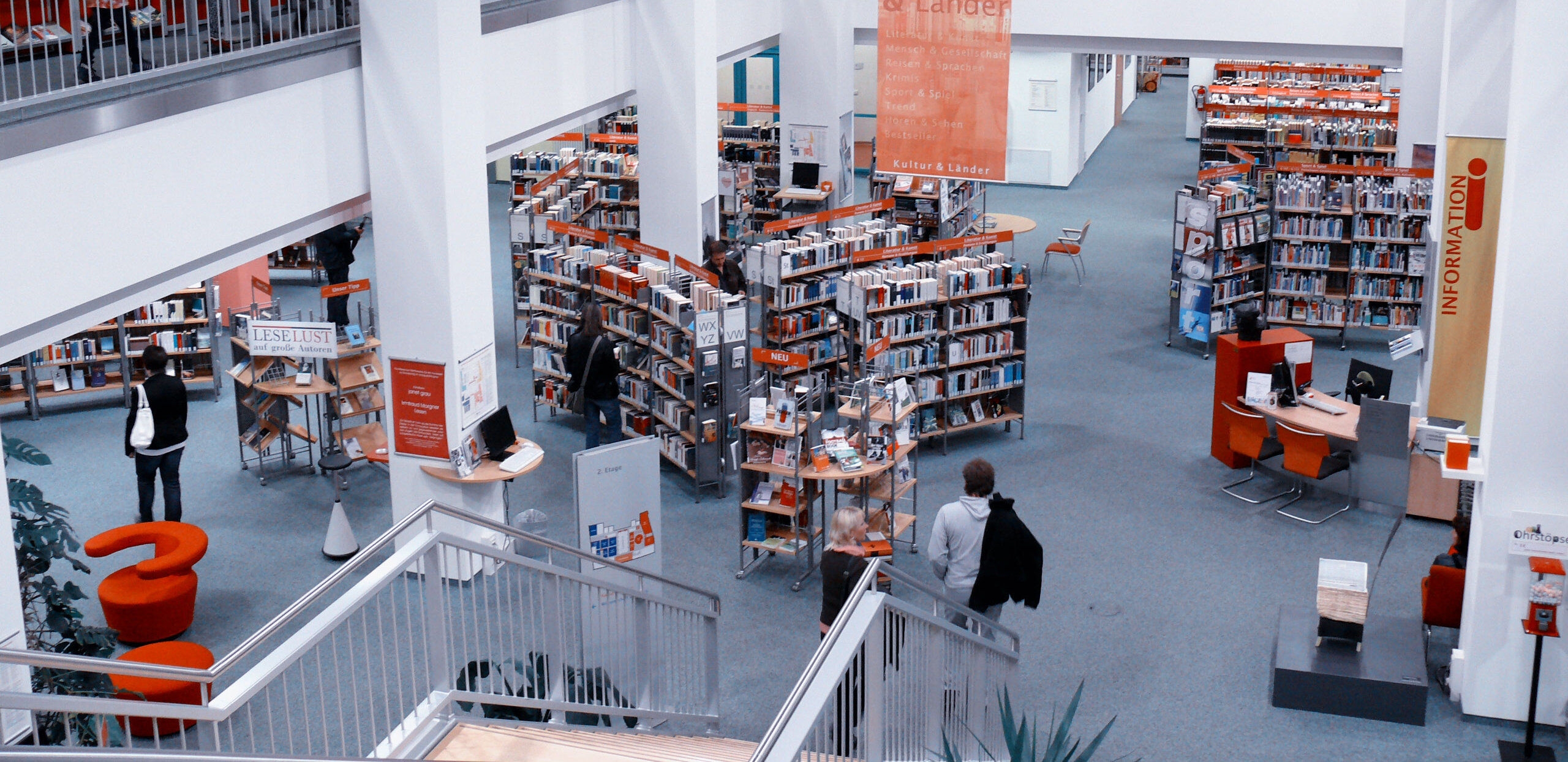 Blick in die Stadtbibliothek